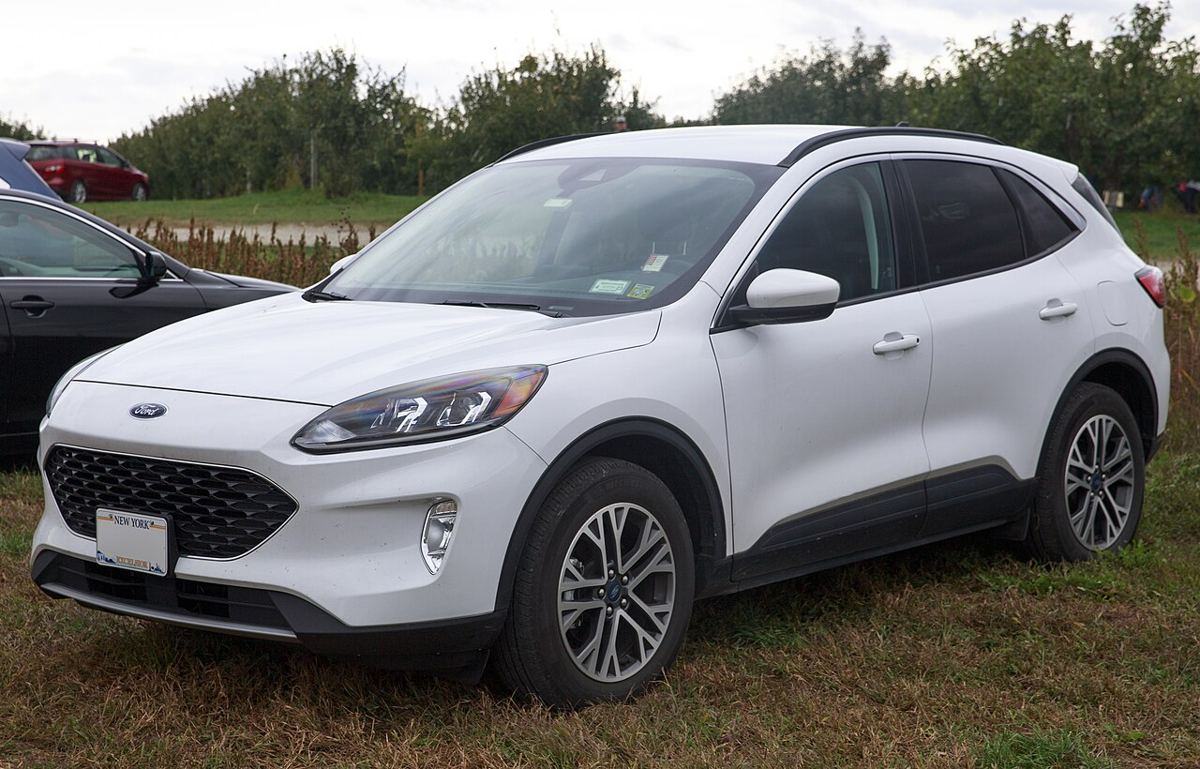 Ford Escape, recent model, front three-quarter view