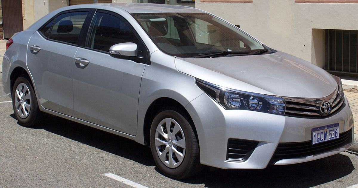 Toyota Corolla, 11th gen sedan (E170)