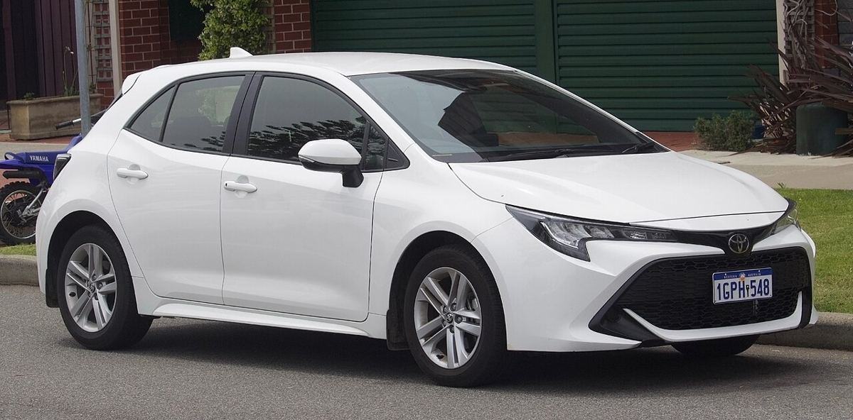 Toyota Corolla Hatchback, recent model, front three-quarter view